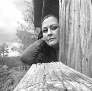 Meet your Posher, Mariam